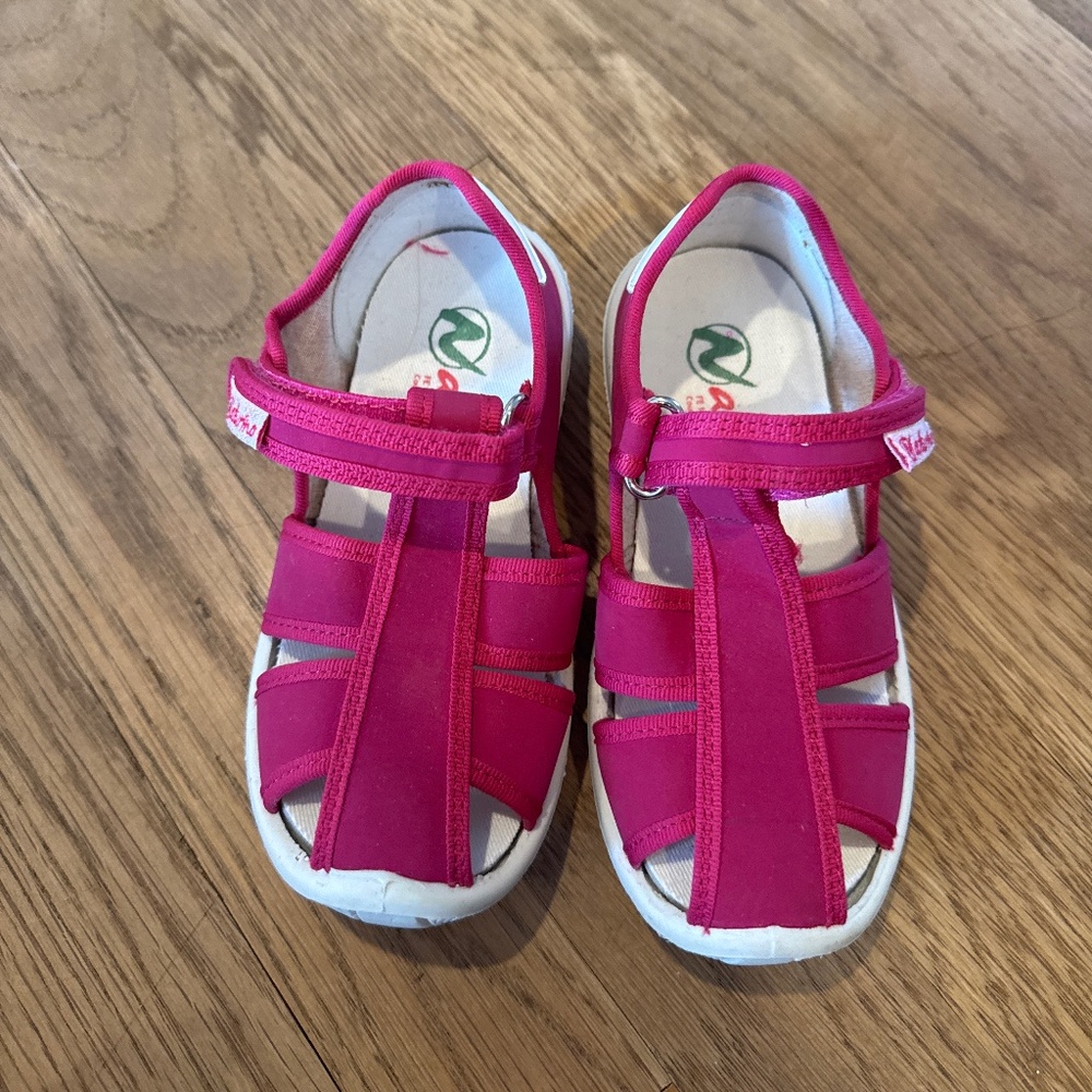Naturino girls sandals